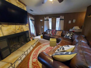 Cozy 3 Bedroom with Fireplace in Beautiful Ruidoso